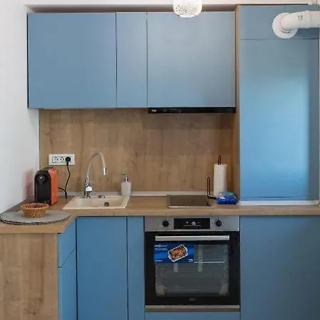 Apartment Take A Break By Sunny Lake Studio Mamaia