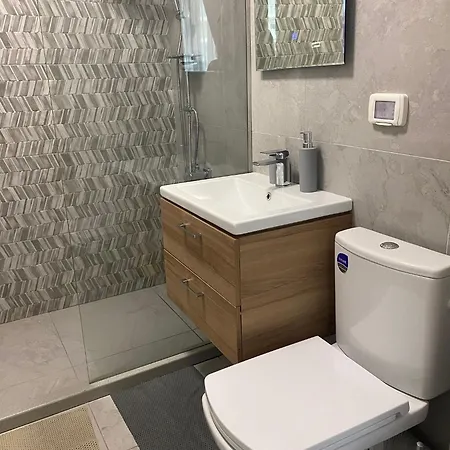 Take A Break By Sunny Lake Studio Apartment *